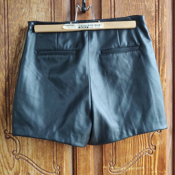 Zara Red and Black Studded Asymmetrical skirt skor - Picture 3 of 3